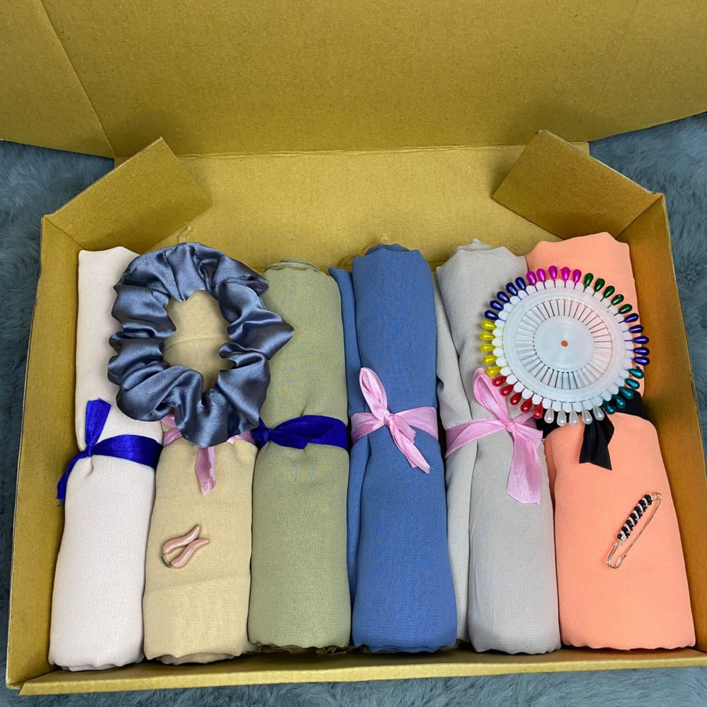 6 Hijabs Box Deal